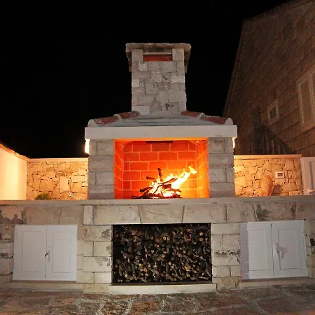 דירה Villa Povlja